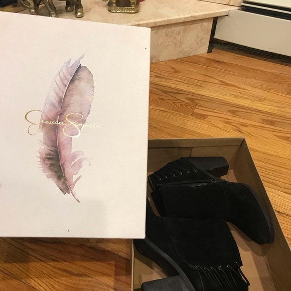 Jessica Simpson | Split Suede Black Boots | size 8 - Picture 6 of 6